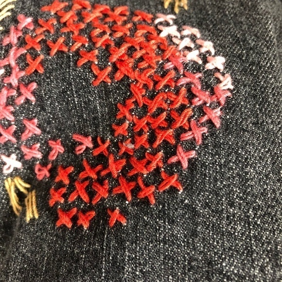 J Jill No.18 re:crafted,created,imagined embroidered jeans size 6 - Picture 7 of 7